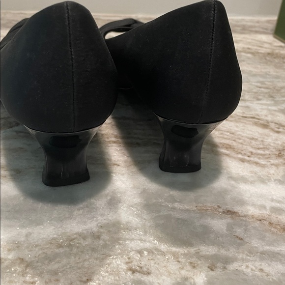 Coach and Four Black Peep-Toe Heels - Picture 6 of 10